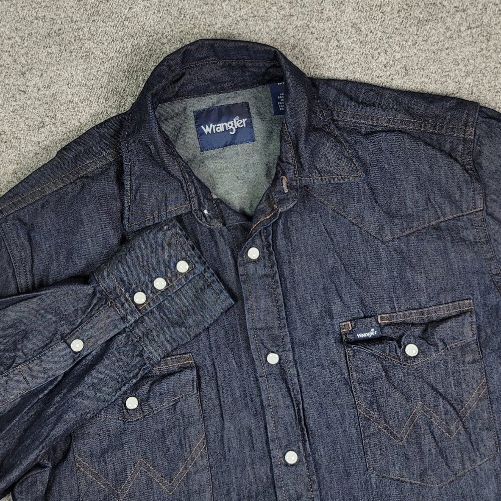 VTG Wrangler Dark Wash Denim Pearl Snap Shirt Men's Medium Western Long Sleeve